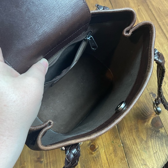 Brighton brown leather croc print shoulder bag with silver tone hardware - Picture 4 of 8